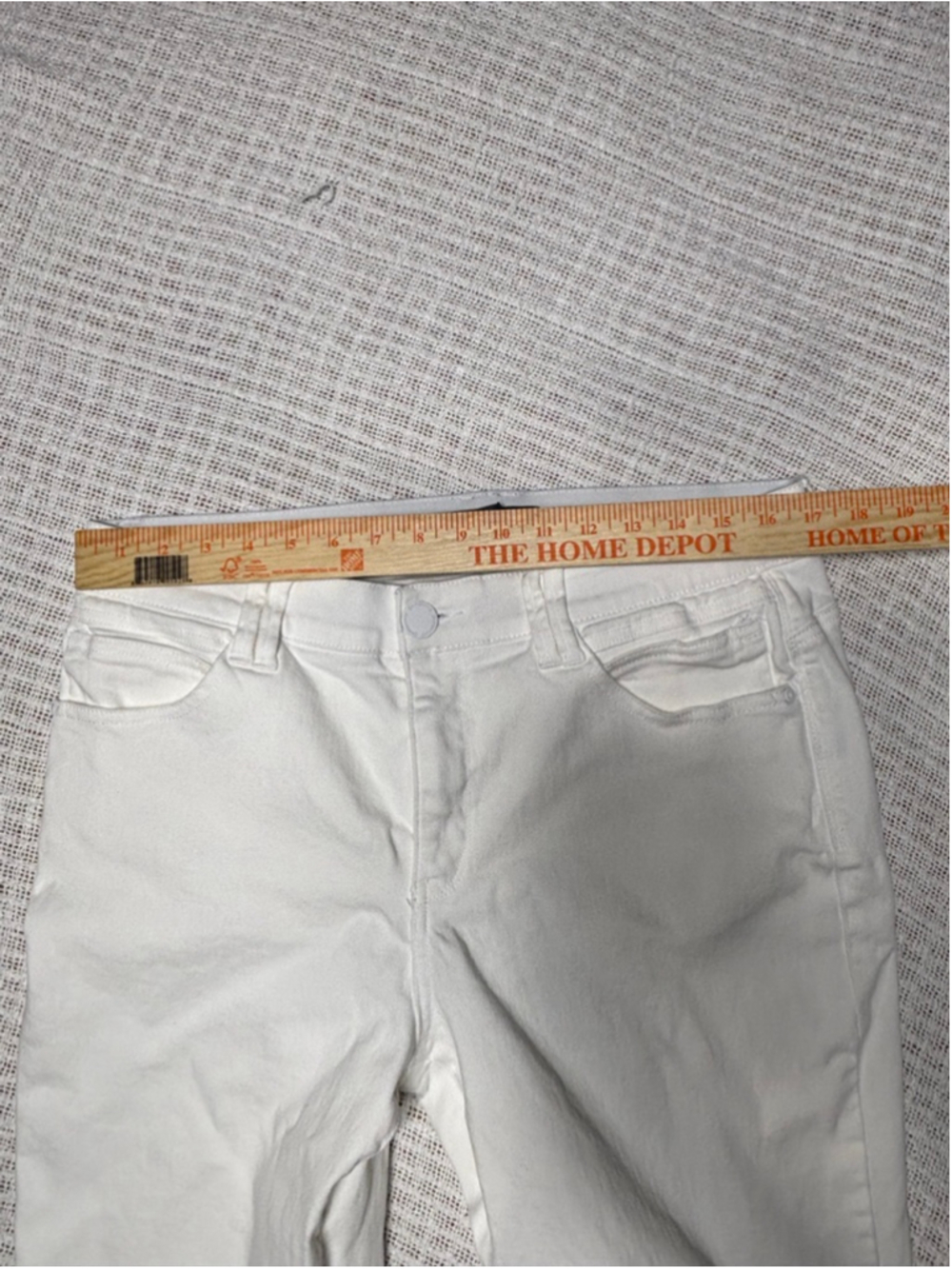 Democracy Ab' Technology Optic White Scalloped Fray Hem Crop Flare Jeans SZ 14 - Picture 6 of 9